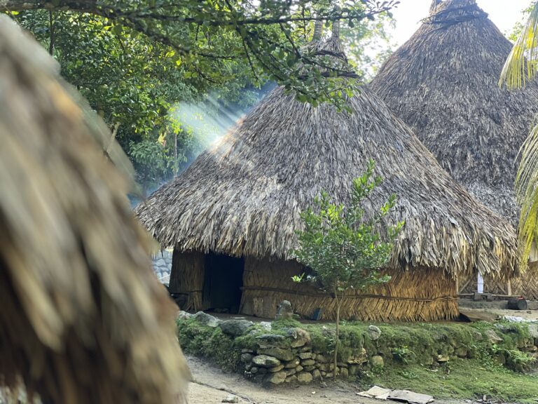Casas de Reuniones en pueblo Kogui