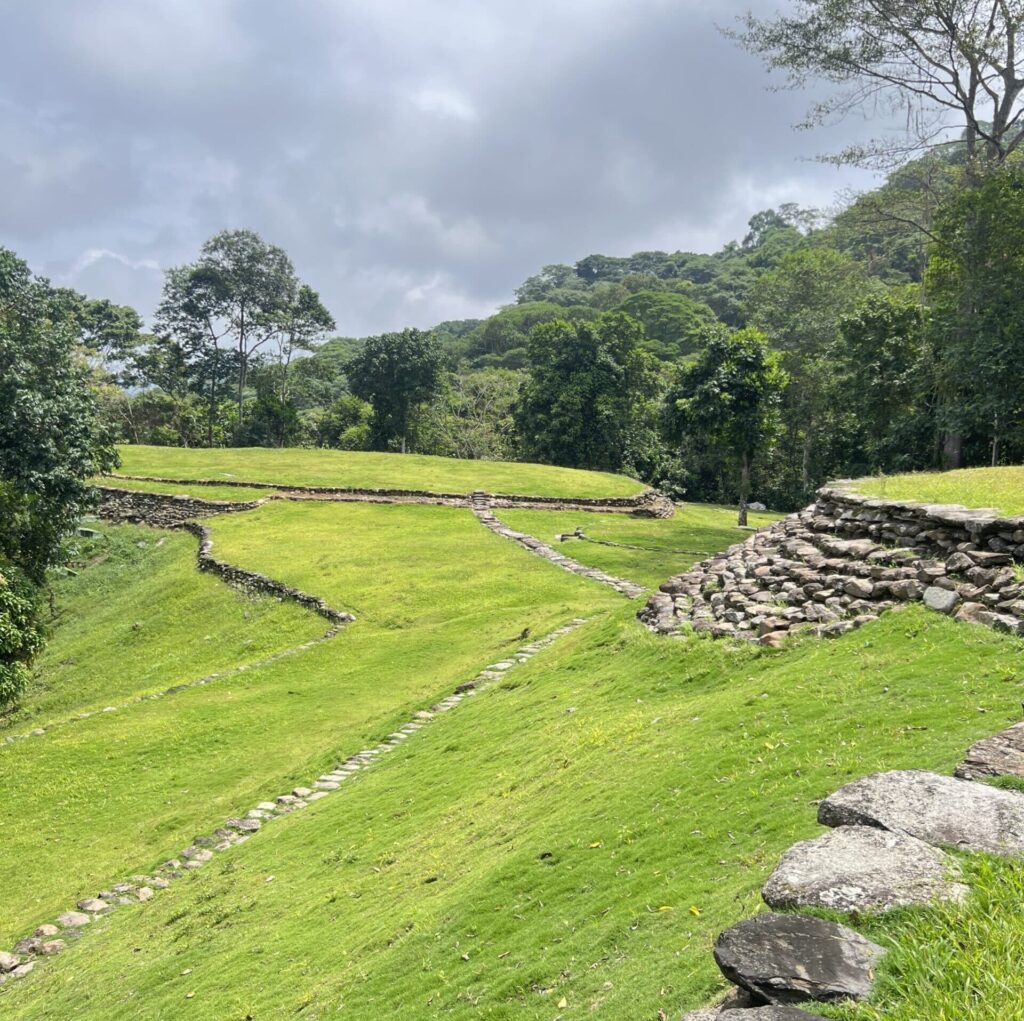 Tour Tour Tayrona Ancestral | Bunkuany, Comunidad Indígena y Mar 3 Días